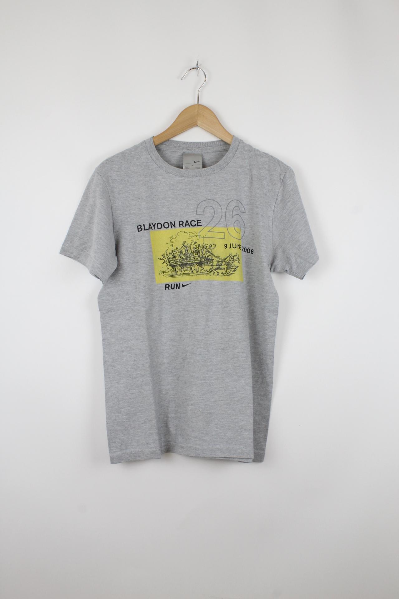 Vintage Nike T-Shirt - L