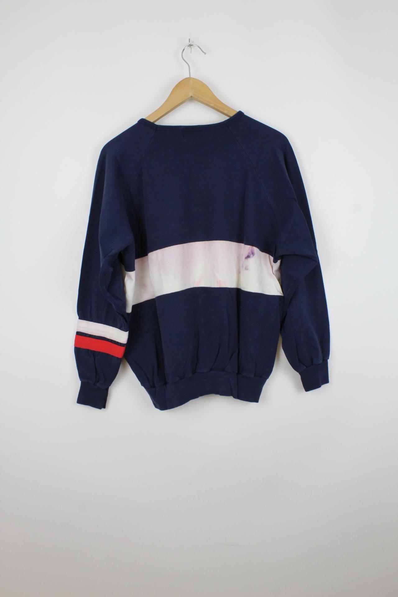 Basic Sweater - L